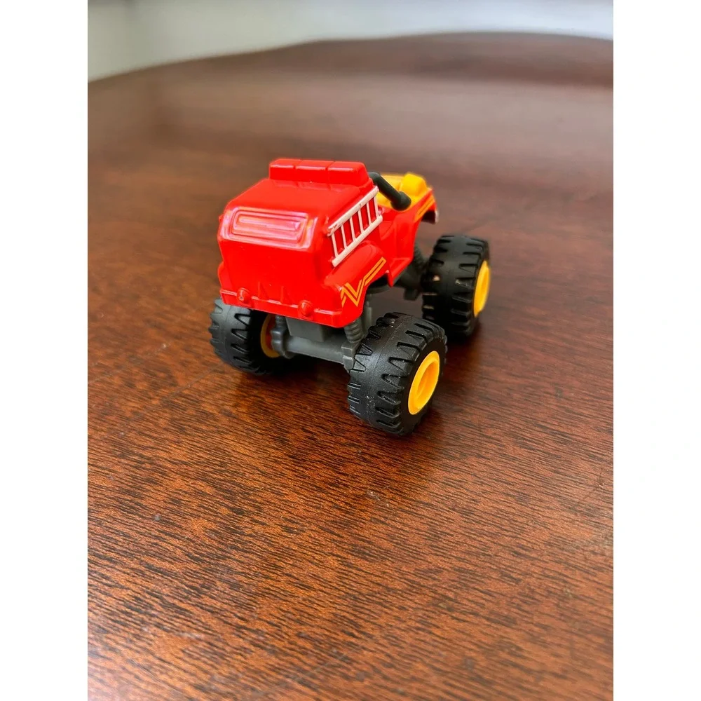 Fisher-Price Blaze and the Monster Machines Fire Rescue Blaze Die-Cast GYC99